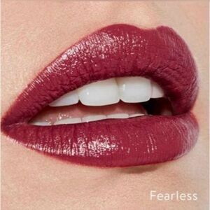 New Jessica Alba Honest Beauty Liquid Lipstick Fearless Lipgloss